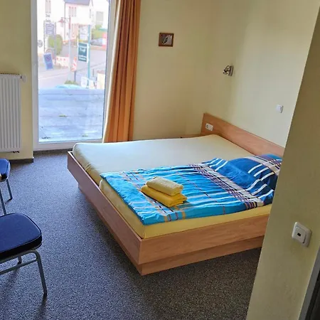 Pensión Kenner Treff 2*