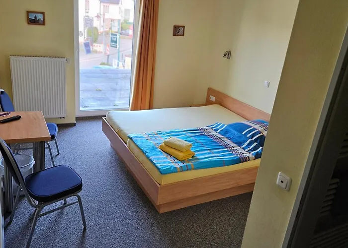 게스트하우스 Kenner Treff 2*