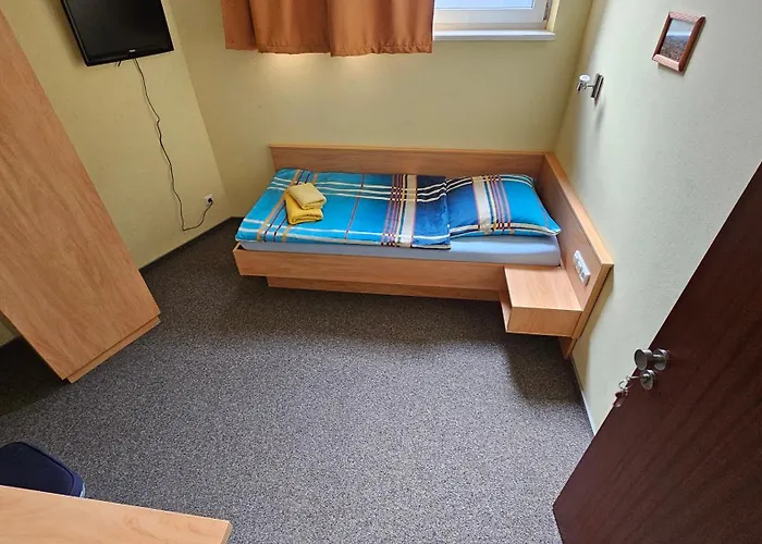 Kenner Treff 게스트하우스 2*